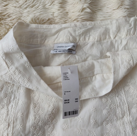 NWT UO Victorian Eyelet Ruffle Mini Skirt - Picture 3 of 4